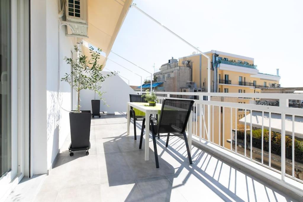 Luminous Studio In Plaka, Next To Syntagma เอเธนส์ ภายนอก รูปภาพ