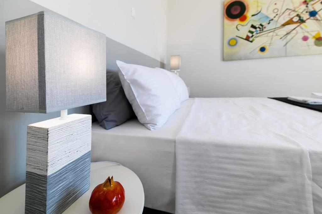 Luminous Studio In Plaka, Next To Syntagma เอเธนส์ ภายนอก รูปภาพ